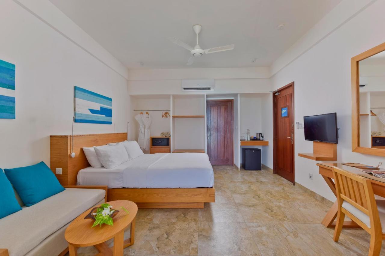 Summer Island Maldives Resort Reethi Rah Esterno foto