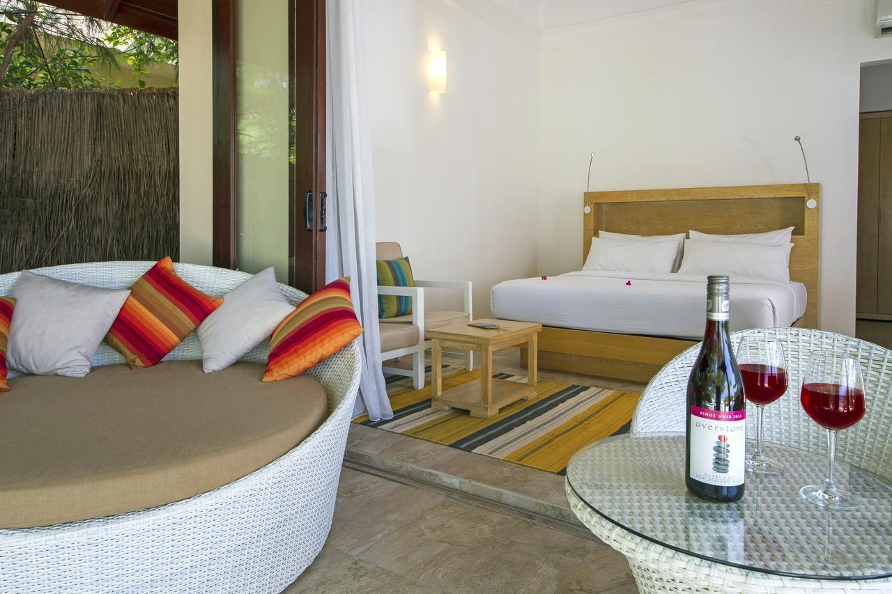 Summer Island Maldives Resort Reethi Rah Esterno foto