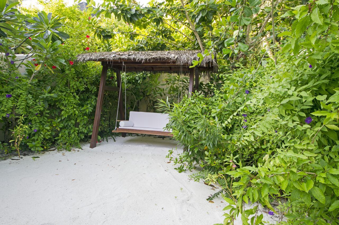 Summer Island Maldives Resort Reethi Rah Esterno foto