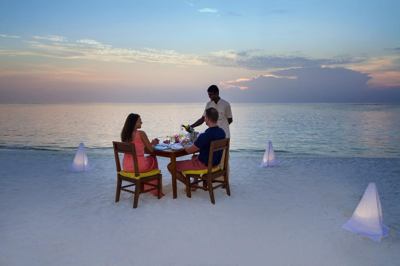 Summer Island Maldives Resort Reethi Rah Esterno foto