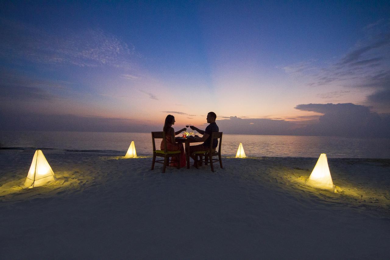 Summer Island Maldives Resort Reethi Rah Esterno foto
