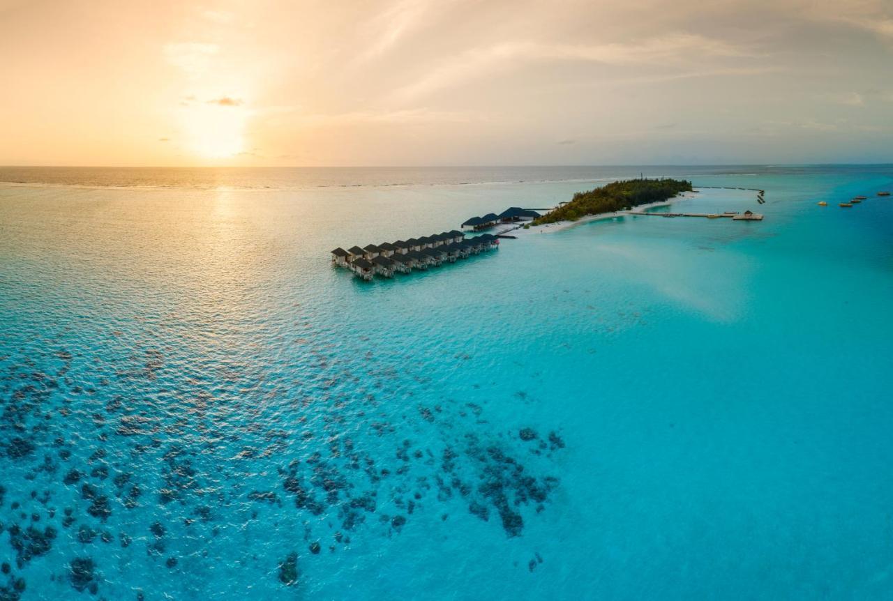 Summer Island Maldives Resort Reethi Rah Esterno foto